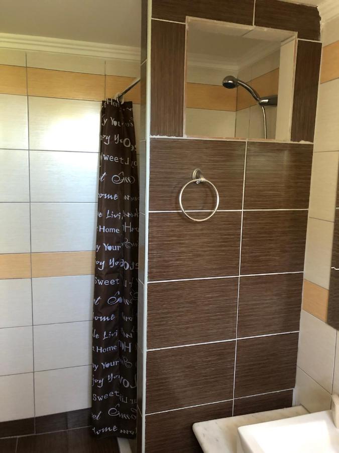 Petros Rooms & Apartments Lixouri Exterior foto